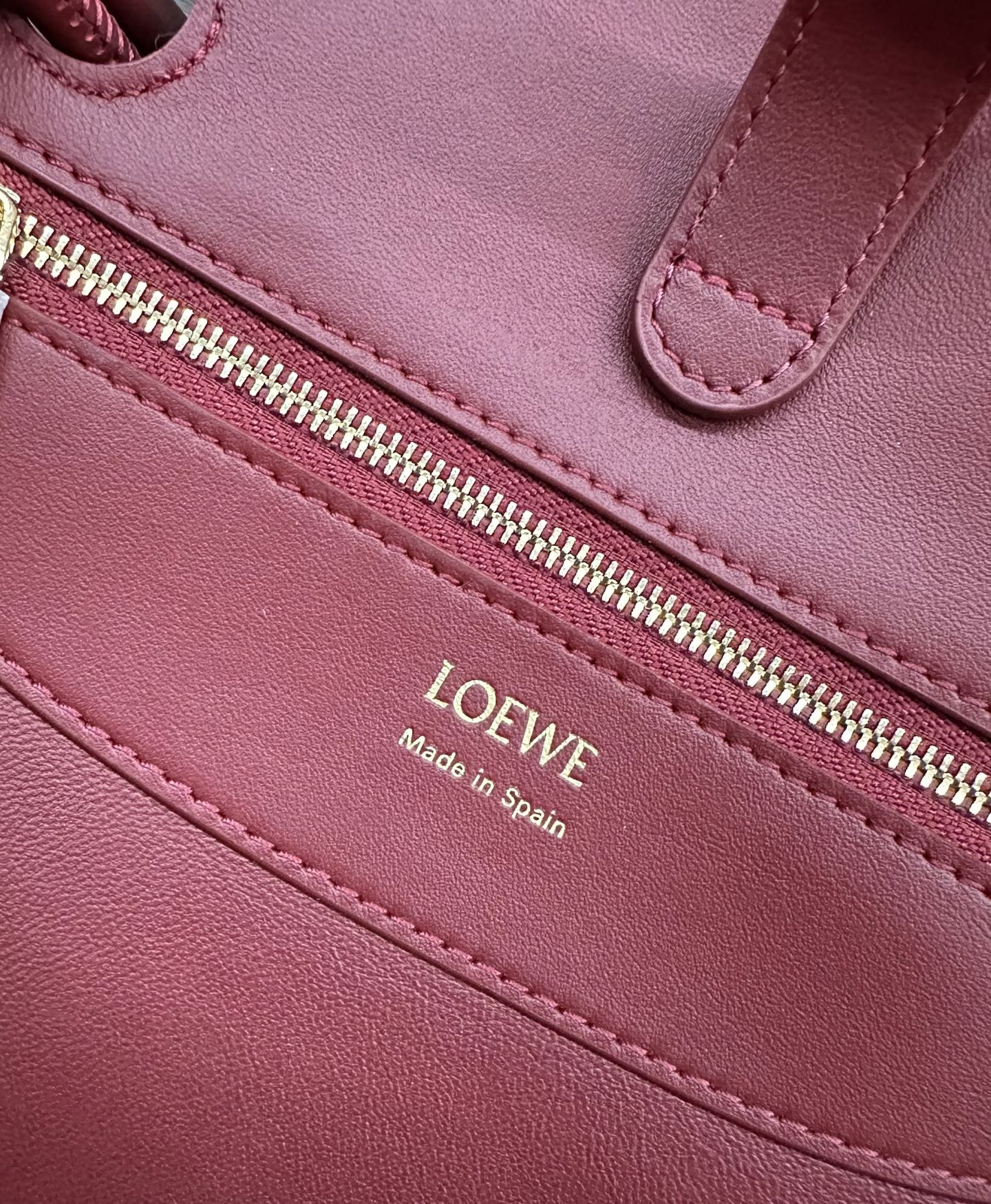 LOEWE 25S MEDIUM MADRID BAG 23 IN CHERRY RED CALFSKIN GOLD HARDWARE