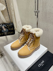 MARTIN BOOT IN PEANUT BROWN SUEDE AND WHITE FLEECE