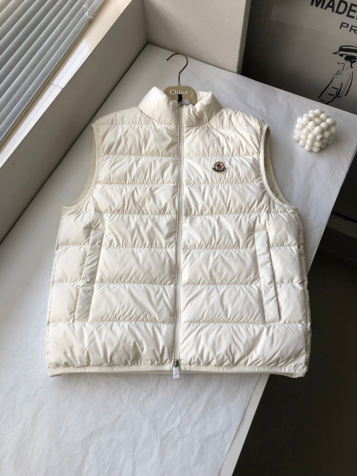 MONCLER PUFFER GILET STYLE 337
