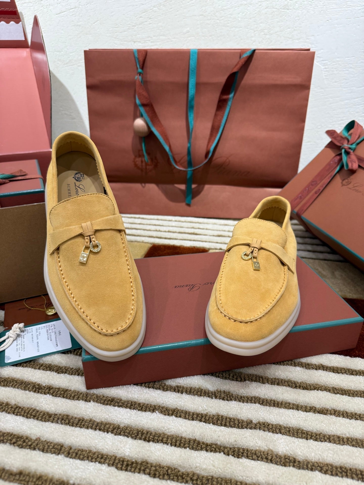 LP LOAFERS 25S IN AMBER YELLOW SUEDE