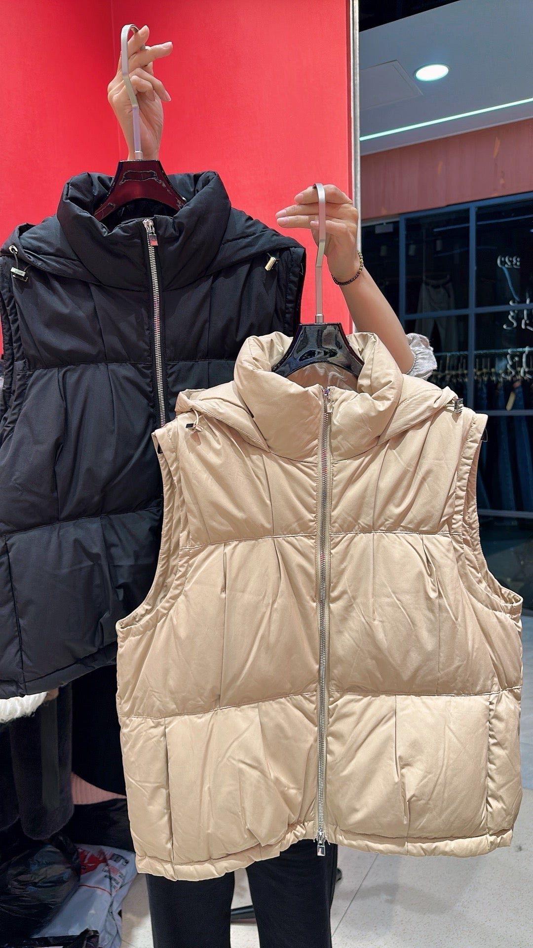 BURBERRY 25S DOWN VEST 0041