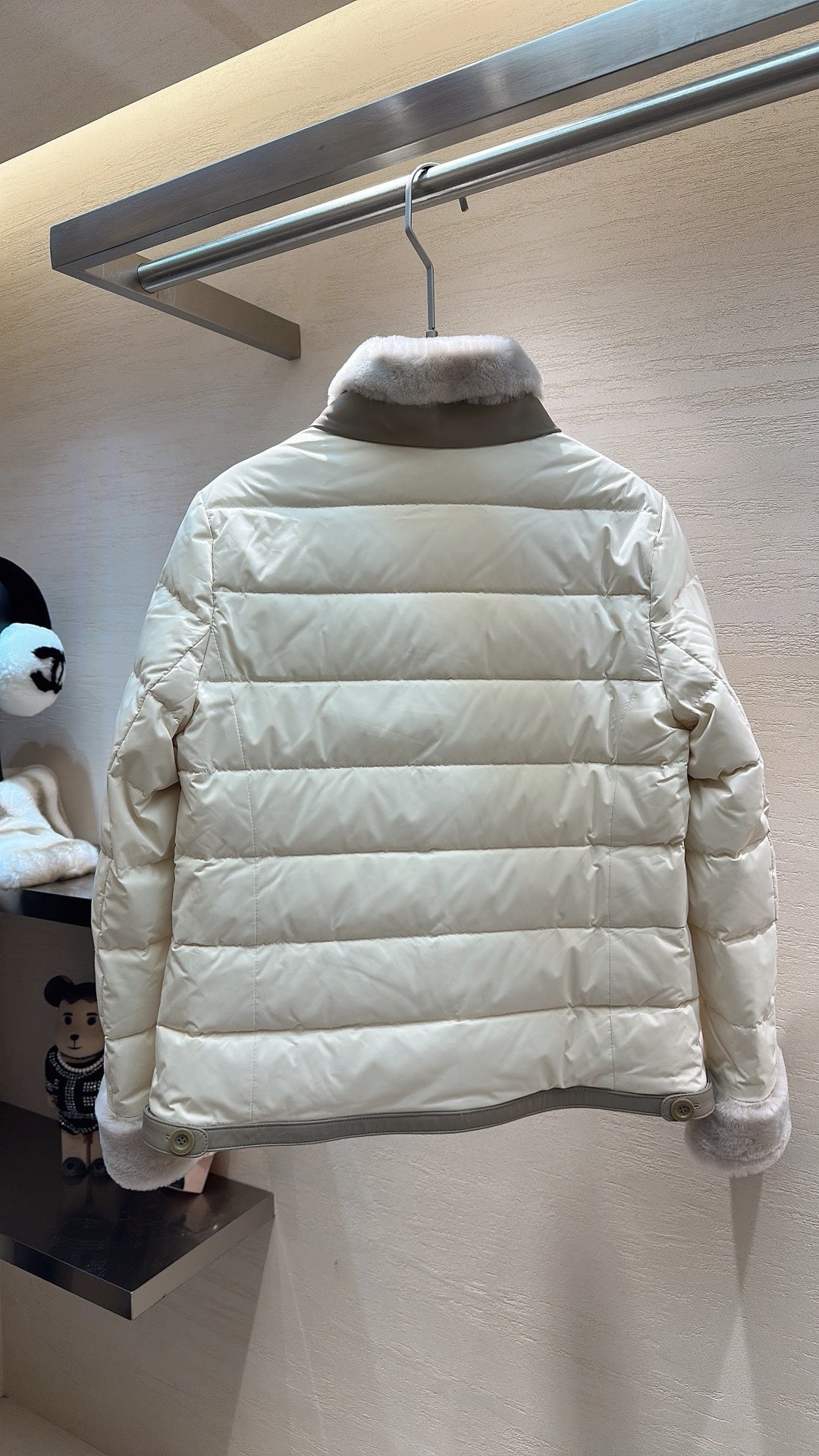 LP 26S DOWN JACKET 567