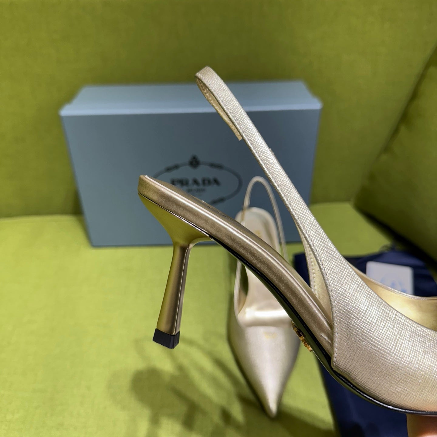 PRADA 25S SLINGBACK HIGH HEELS 75 MM IN GOLD SHEEPSKIN