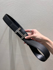 HM TRAVERSE BELT BUCKLE & REVERSIBLE BLACK LEATHER STRAP 38 MM SILVER HARDWARE