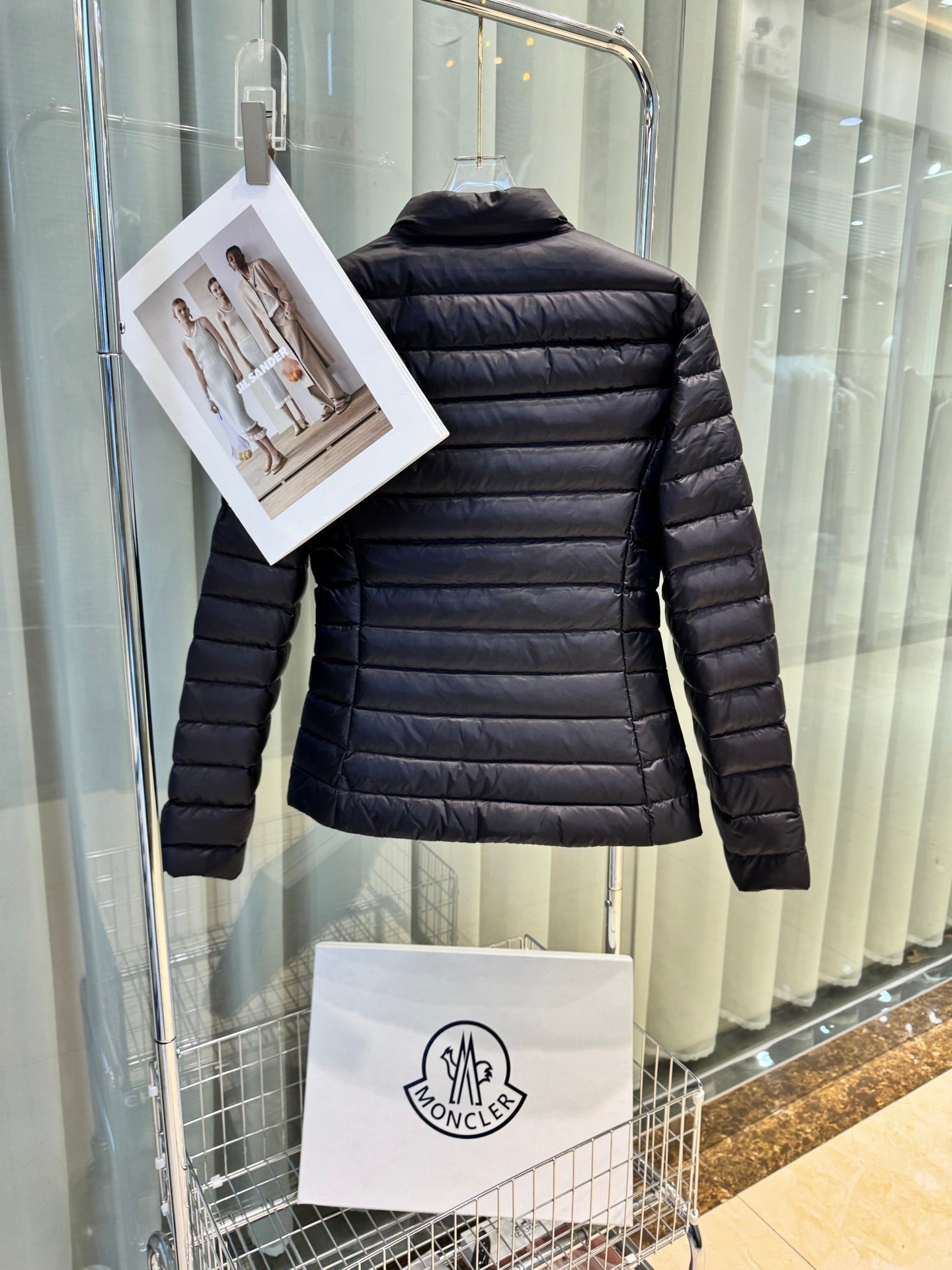 MONCLER 25S DOWN JACKET IN BLACK 010