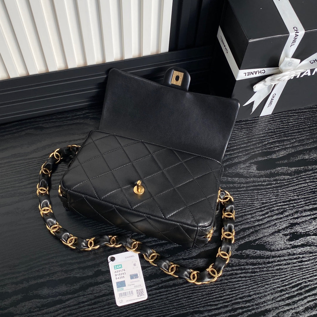 MEDIUM FLAP BAG 26 IN BLACK CALFSKIN GOLD DOUBLE C THICK CHAIN