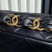 SMALL FLAP BAG 21 IN BLACK CALFSKIN GOLD DOUBLE C THICK CHAIN