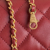 RETRO STYLE FLAP BAG 19 IN STILETTO RED GRAINED CALFSKIN GOLD HARDWARE