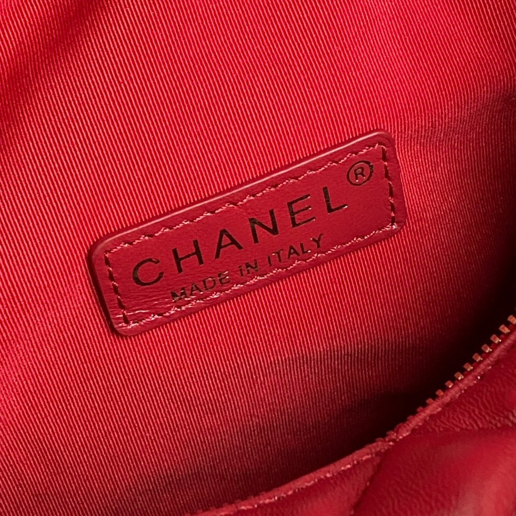 CAMERA BAG 24 IN RED SHINY CALFSKIN GOLD CHAIN
