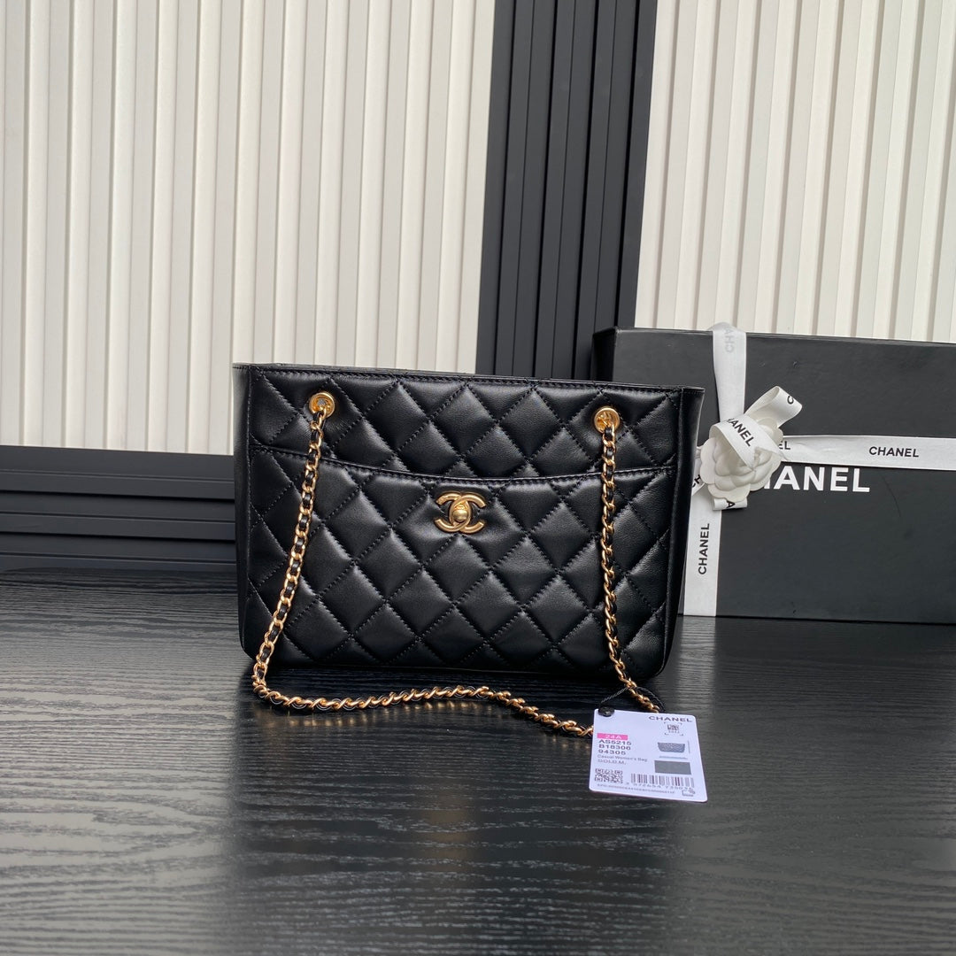 MAXI SHOULDER BAG CHAIN STRAP 28 IN BLACK CALFSKIN GOLD-TONE METALLIC