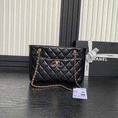 MAXI SHOULDER BAG CHAIN STRAP 28 IN BLACK CALFSKIN GOLD-TONE METALLIC