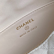 HOBO BAG 21 IN WHITE GRAINED CALFSKIN GOLD HARDWARE