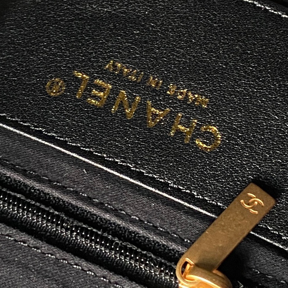 CHANEL 25S HOBO BAG 45 IN BLACK LAMBSKIN