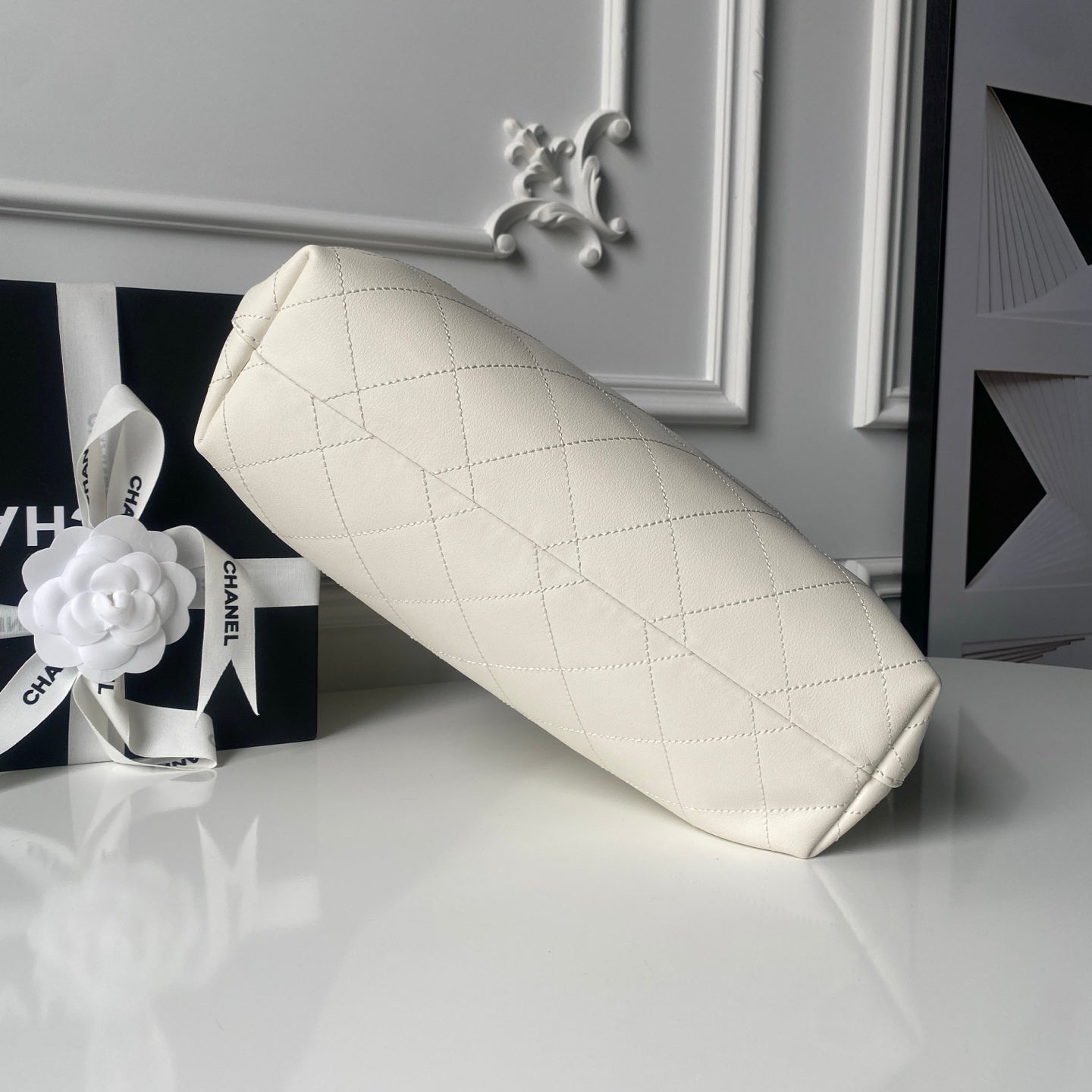 CHANEL 25S HOBO BAG 45 IN CREAM WHITE LAMBSKIN