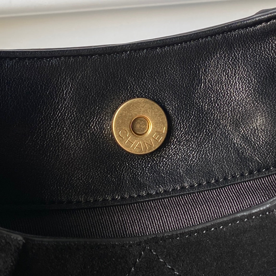 CHANEL 25S HOBO BAG 31 IN BLACK SUEDE WITH GOLD HARDWARE