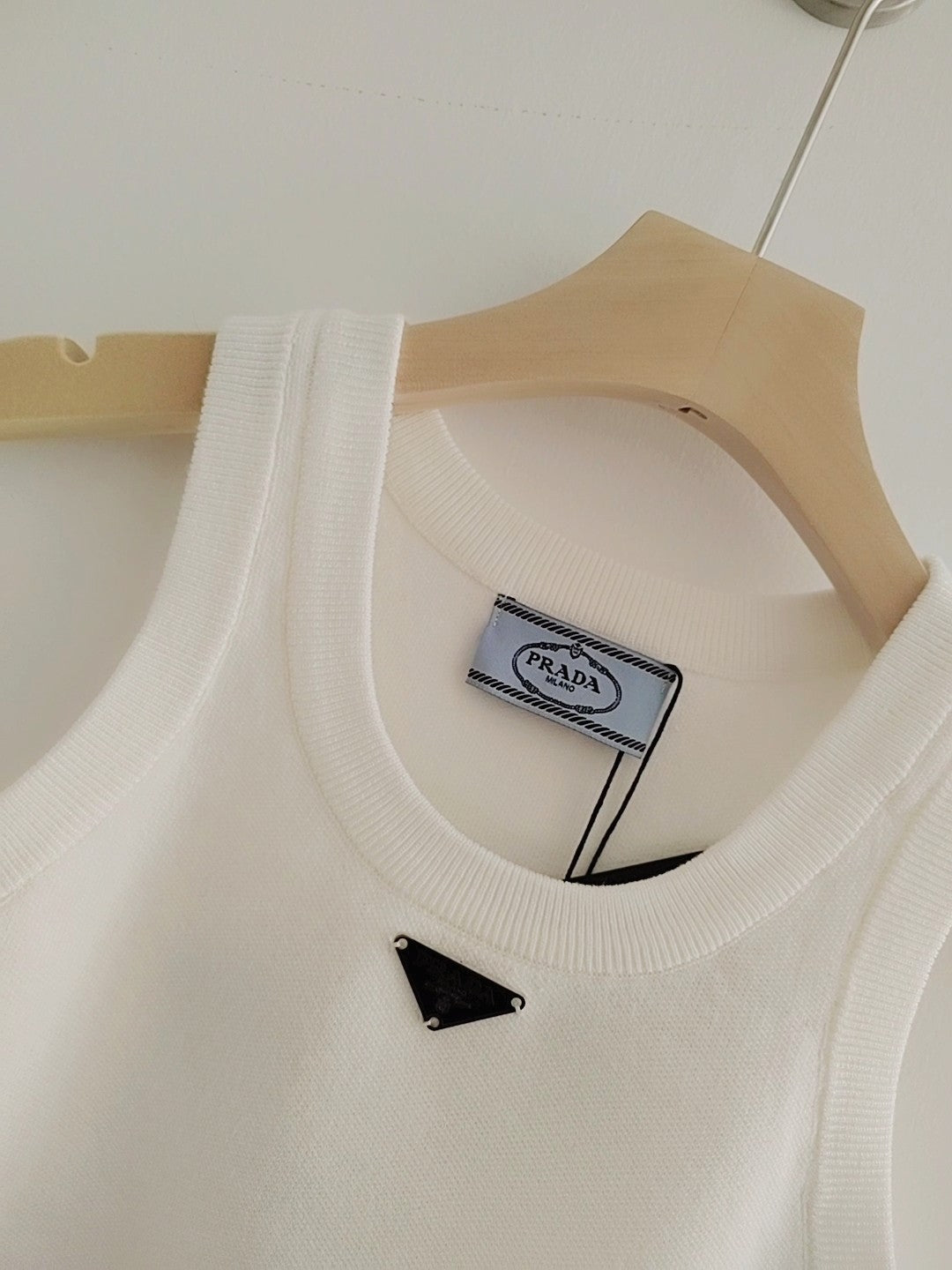 PRADA BODYSUIT STYLE 192