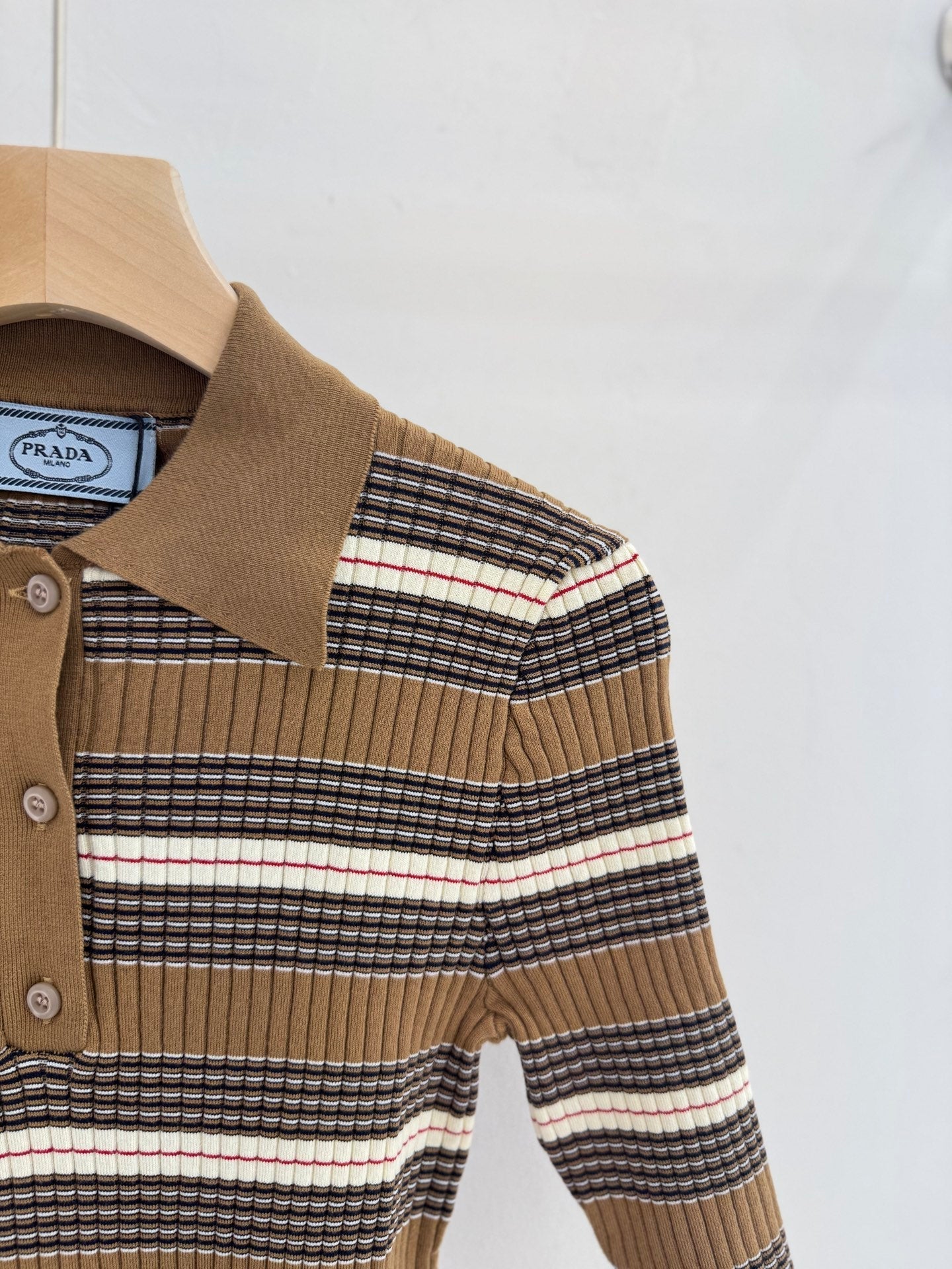 PRADA KNIT POLO STYLE 147