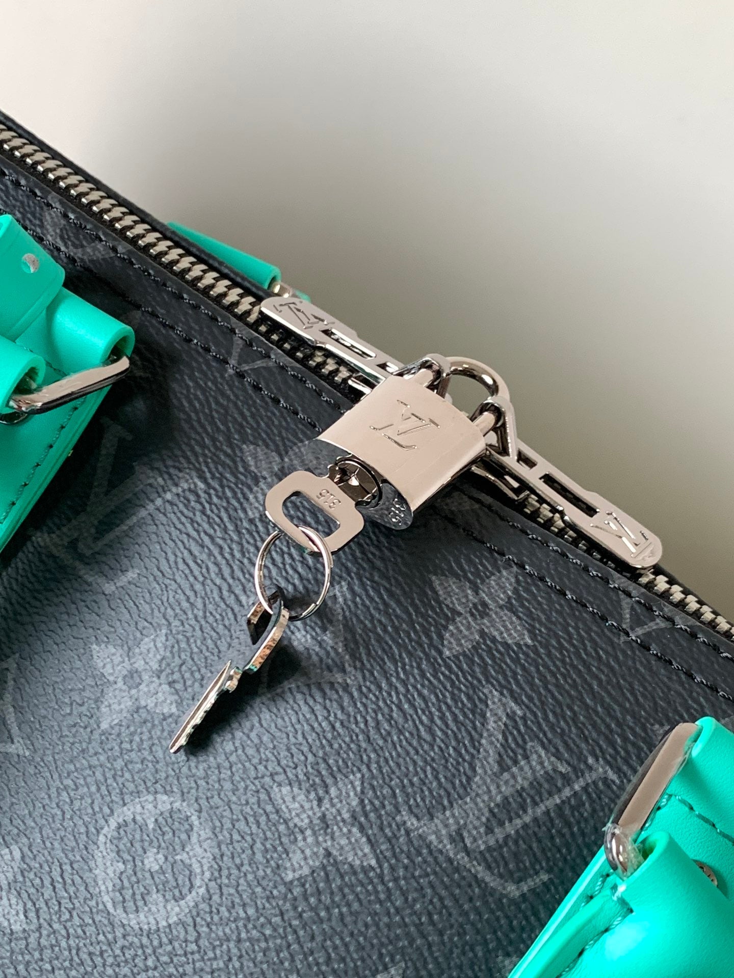 LV 25S KEEPALL 50 WITH SHOULDER STRAP IN BLACK AQUA COATED MONOGRAM ECLIPSE CANVAS AND CALFSKIN