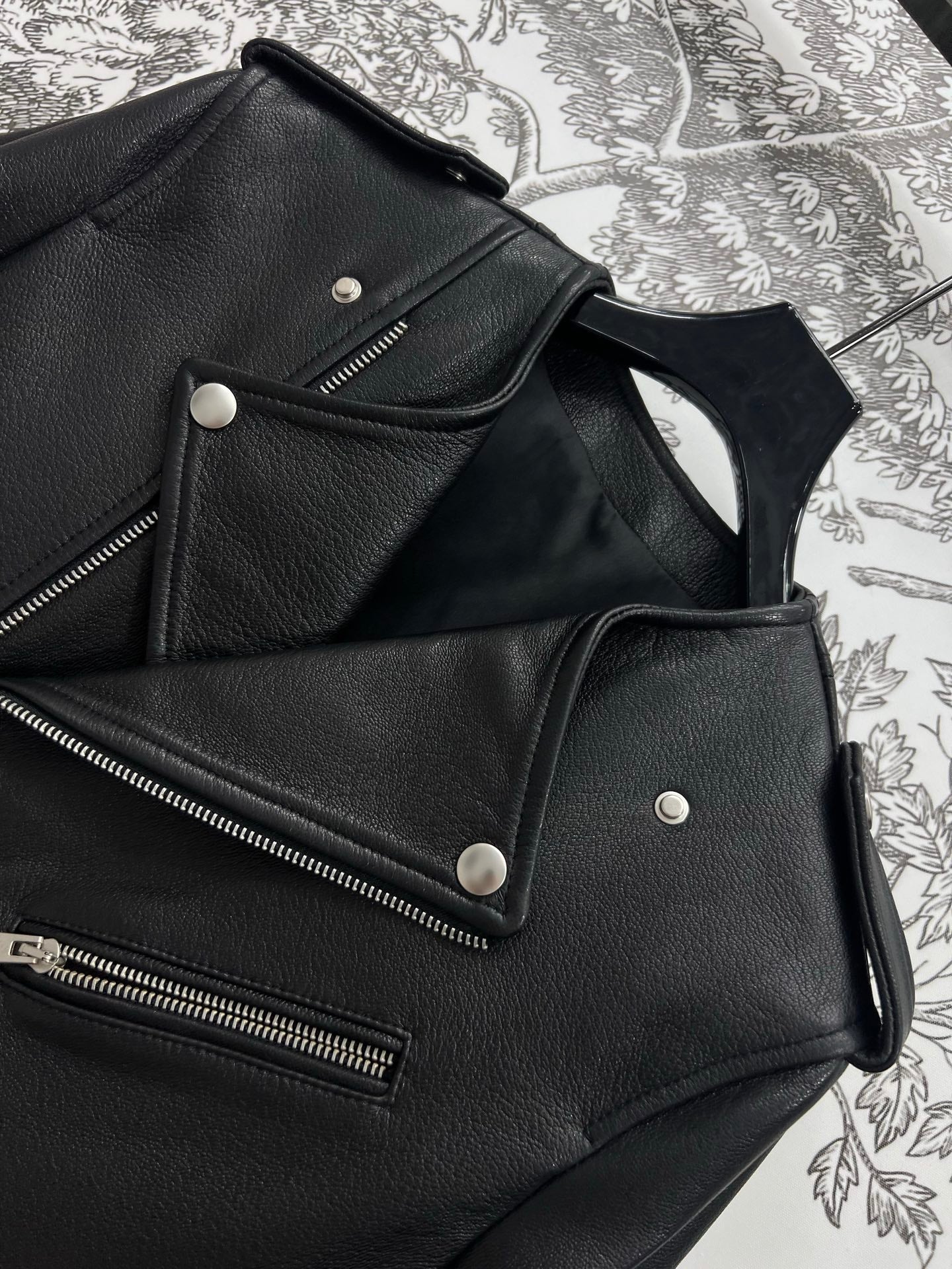 PRADA SHORT CALFSKIN JACKET 274473