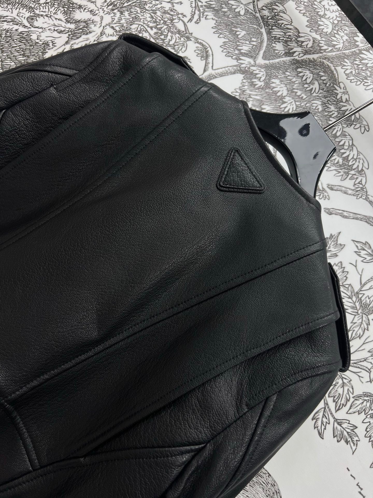 PRADA SHORT CALFSKIN JACKET 274473