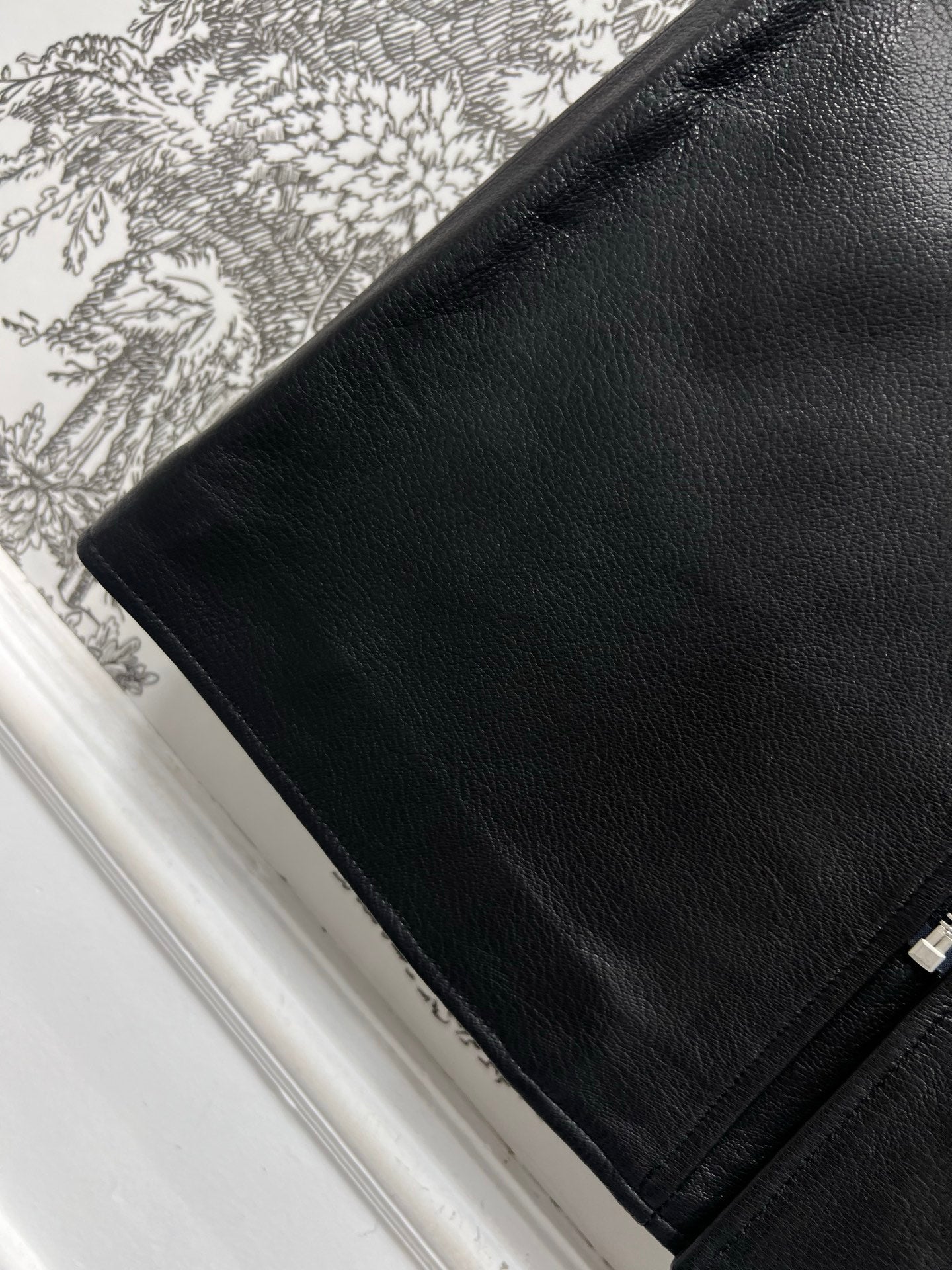 PRADA SHORT LEATHER SKIRT WITH ZIPPER 274475