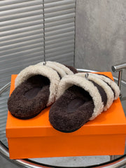 HM 25S SANDAL IN BEIGE WOOL AND DARK BROWN LAMBSKIN WITH SILVER HARDWARE