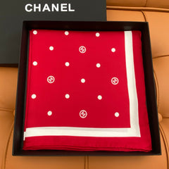 CHANEL 25S SCARF 90 IN SILK 704604