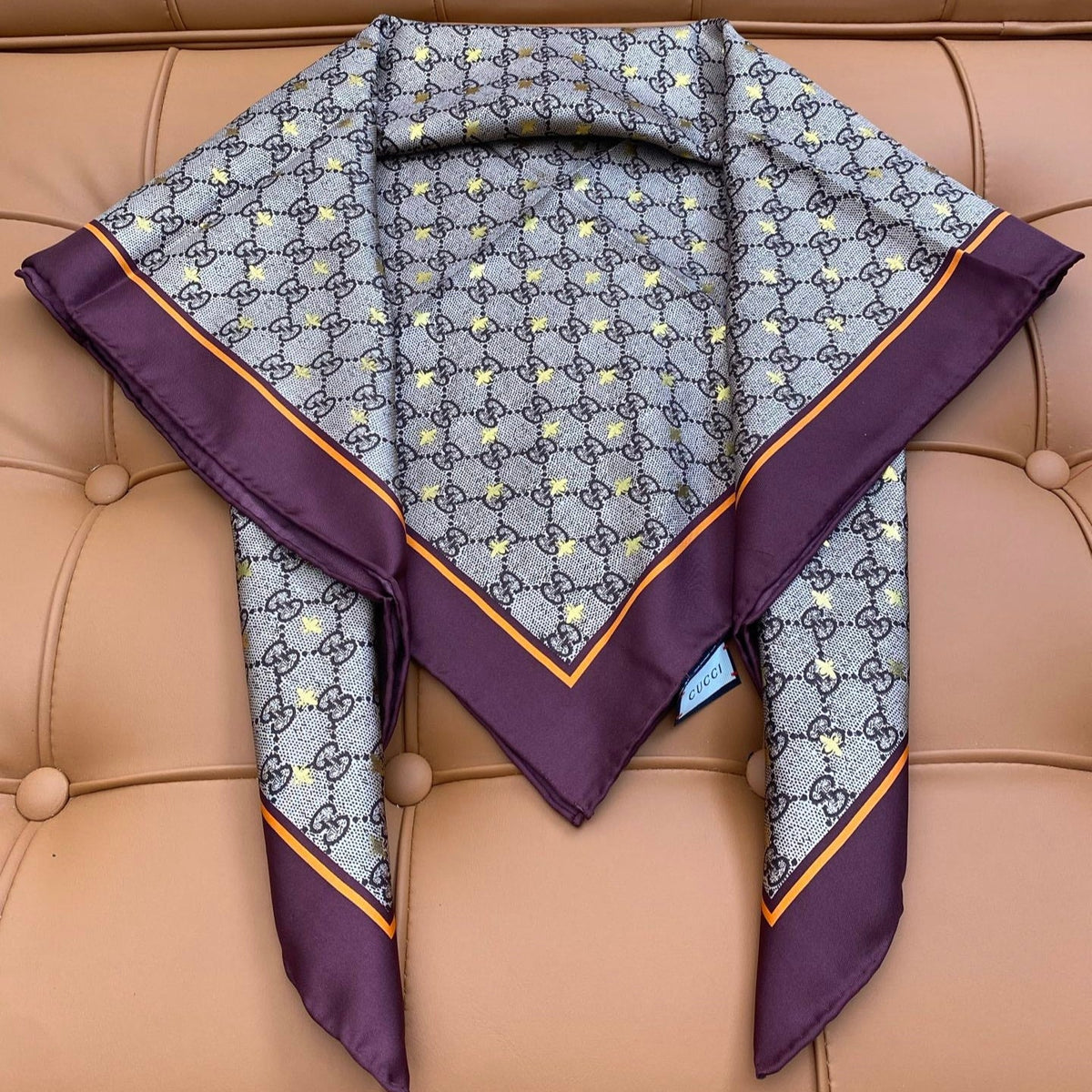 GUCCI 25S SCARF 90 IN SILK 709691