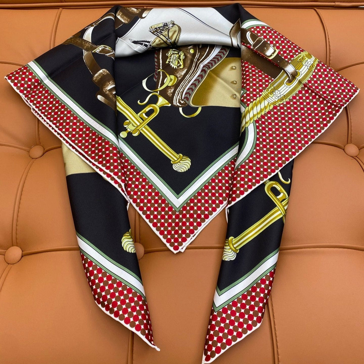 HERMES 25S SCARF 90 IN SILK 709677