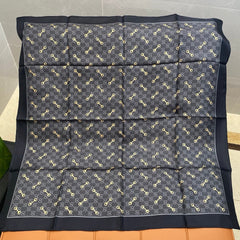 GUCCI 25S SCARF 90 IN SILK 718514