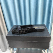 MULE IN BLACK SATIN AND LAMBSKIN