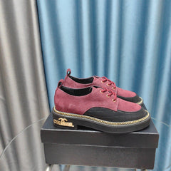 OXFORD SHOES IN MAGENTA PURPLE SUEDE AND BLACK SHEEPSKIN