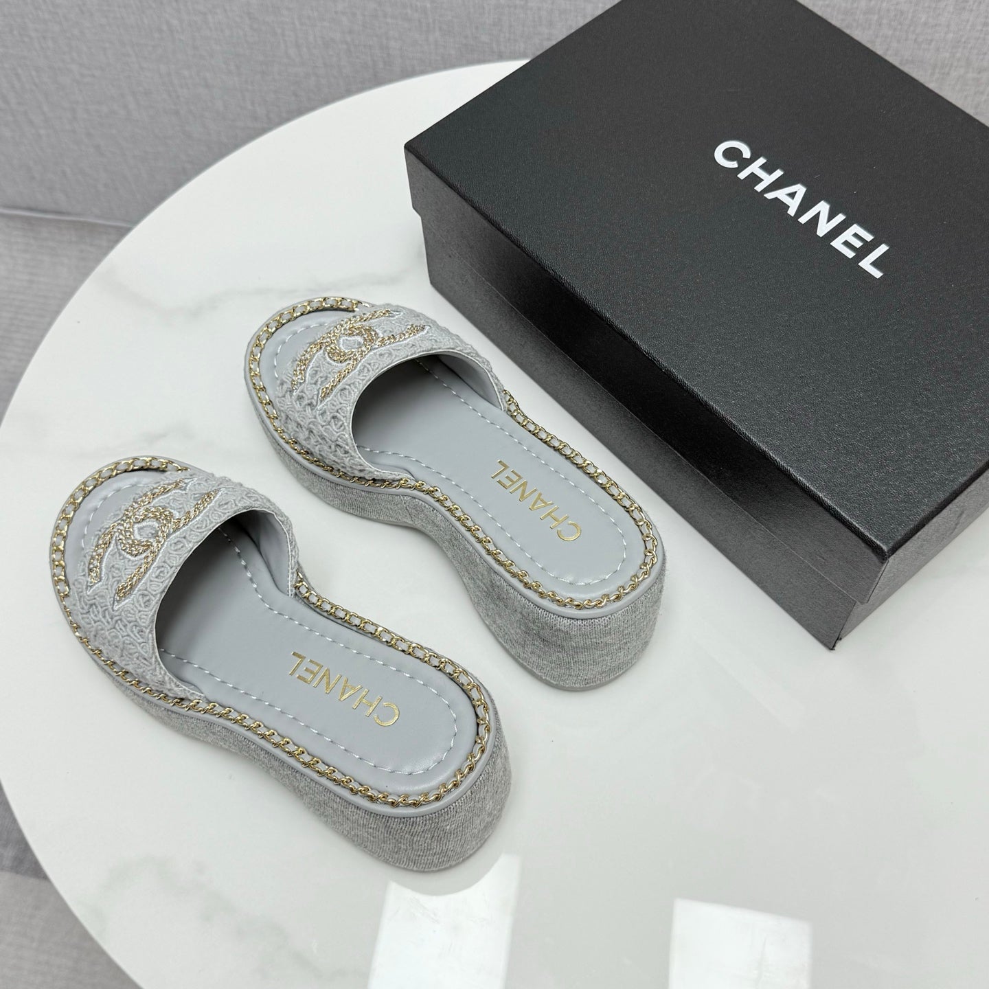 CC WEDGE SOLE SANDALS 25S IN DUSTY BLUE GREY FABRIC WITH LOGO