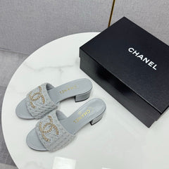 CC HIGH HEEL 25S INDUSTY BLUE GREY FABRIC AND CALFSKIN WITH LOGO