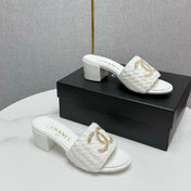 CC HIGH HEEL 25S IN WHITE FABRIC AND CALFSKIN WITH LOGO