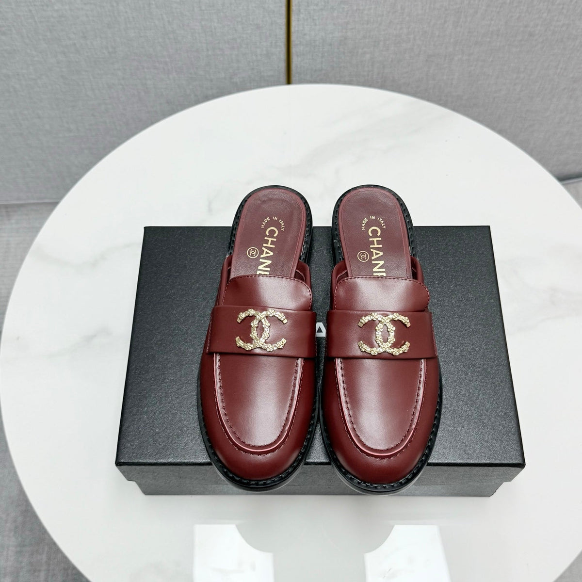 CC FLAT MULE 25S IN DARK RED CALFSKIN STYLE 10