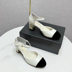 CC MARY JANE HEELS 25S IN WHITE LAMBSKIN AND BLACK SUEDE WITH PEARL HEEL STYLE 7