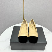 CC BALLET FLATS 25S IN BEIGE LAMBSKIN AND BLACK SUEDE WITH PEARL HEEL
