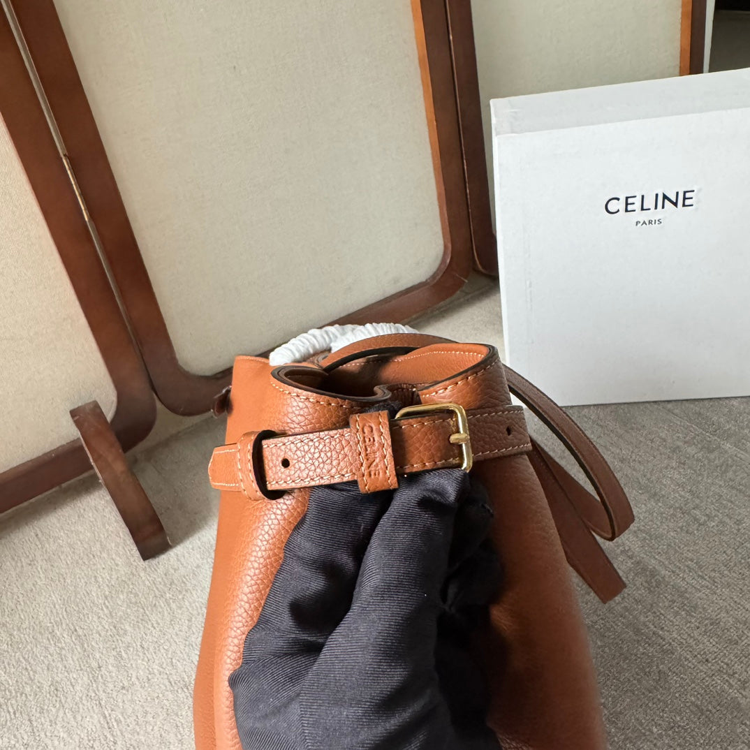 MEDIUM CABAS ANAÏS CUIR TRIOMPHE 54 IN BRONZE BROWN GRAINED CALFSKIN