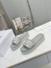 CD DWAY PLATFORM SLIDE IN GRAY AND WHITE COTTON STRIPED SOLE