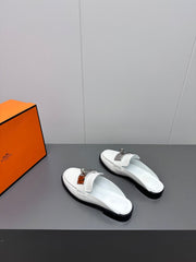 0Z MULE IN WHITE LAMBSKIN