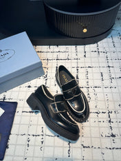 PRA SCHOCOLATE BRUSHED LOAFERS BLACK AND WHITE BORDER CALFSKIN