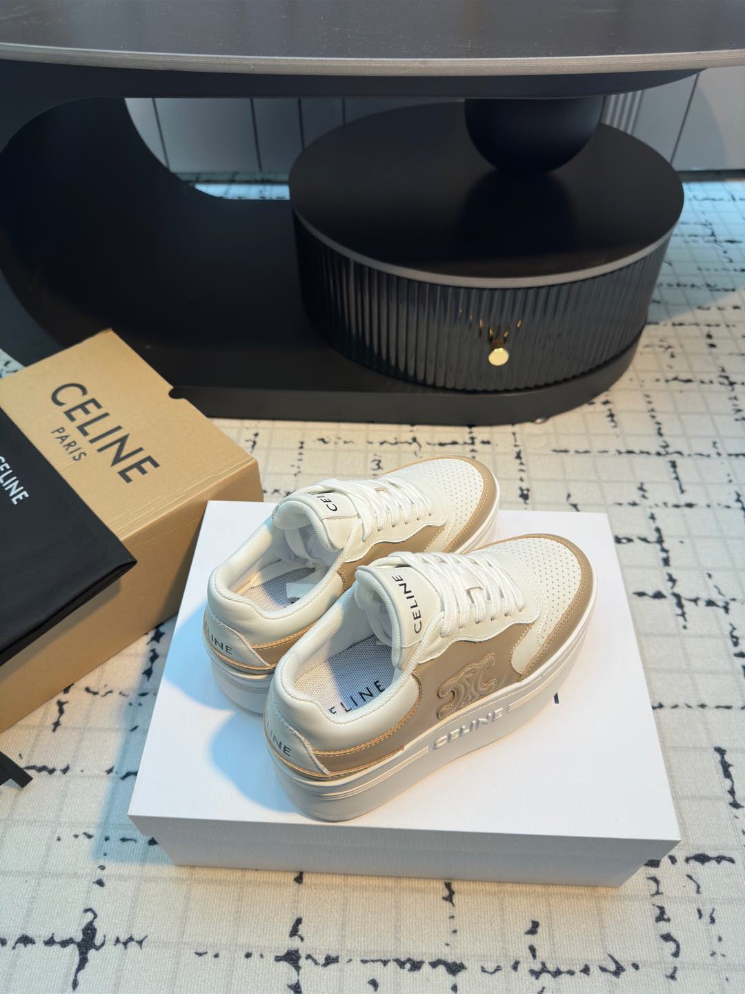 TRIOMPHE PLATFORM SNEAKERS IN WHITE AND BEIGE CALFSKIN EMBOSSED LOGO