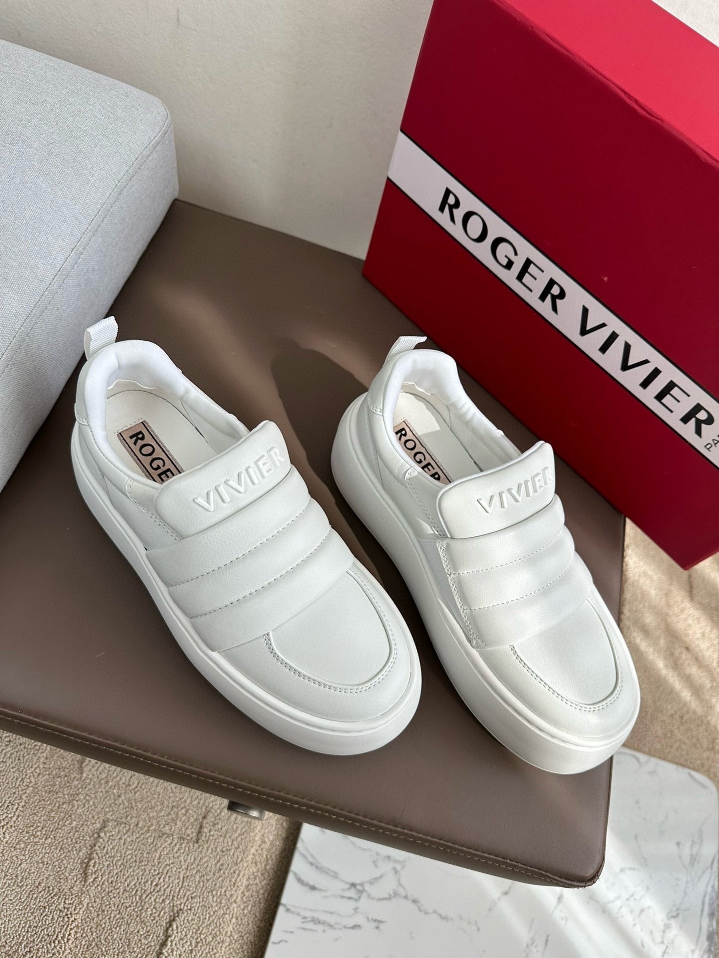 PUFFY LEATHER LOW TOP SNEAKERS IN WHITE LAMBSKIN