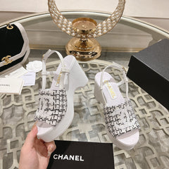 WEDGE SANDALS IN BLACK MIX WHITE FABRIC WITH LOGO