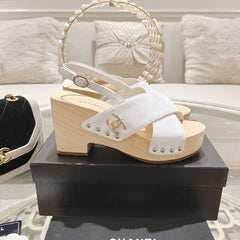 Double CC  Wood Grain Platform Sandals White Sheepskin