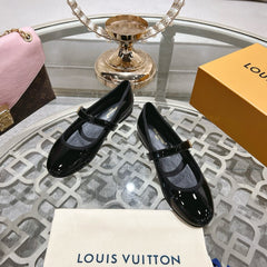 MARY JANE SHOES IN BLACK PATENT CALFSKIN