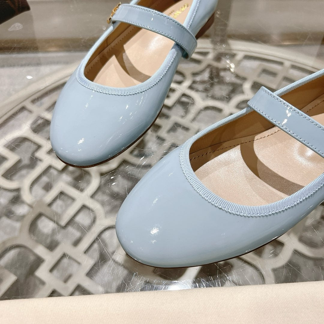 MARY JANE SHOES IN BLUE PASTEL PATENT CALFSKIN
