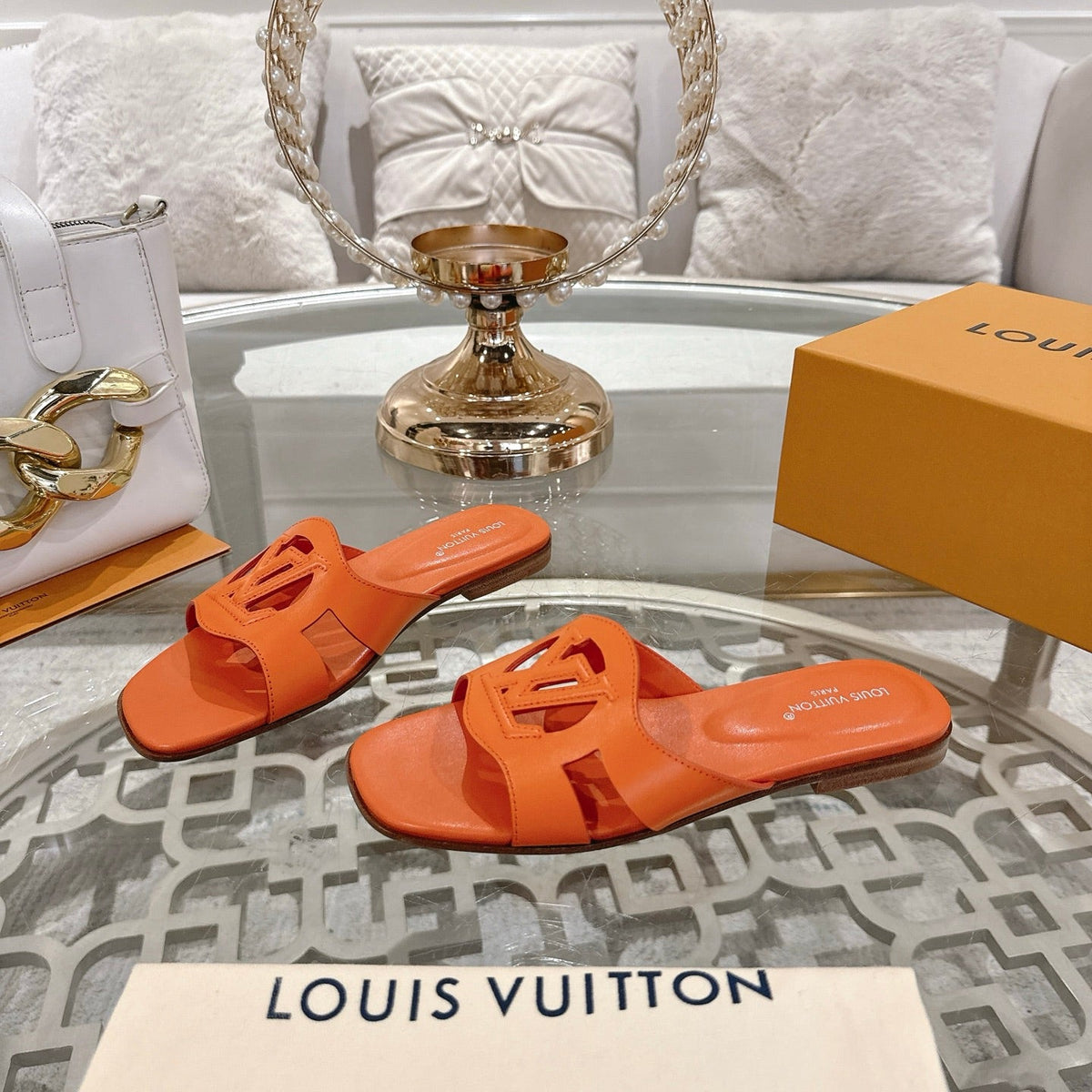 ISOLA FLAT SLIDE IN VIVID ORANGE CALFSKIN