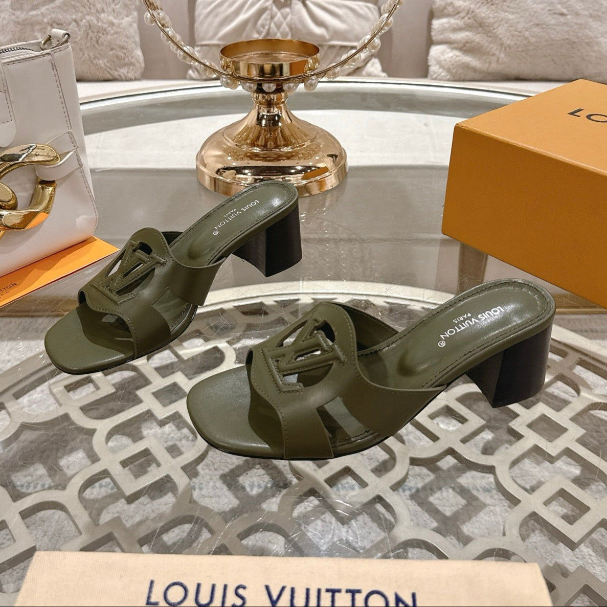 ISOLA HIGH 55 MM MULE IN ARMY GREEN CALFSKIN